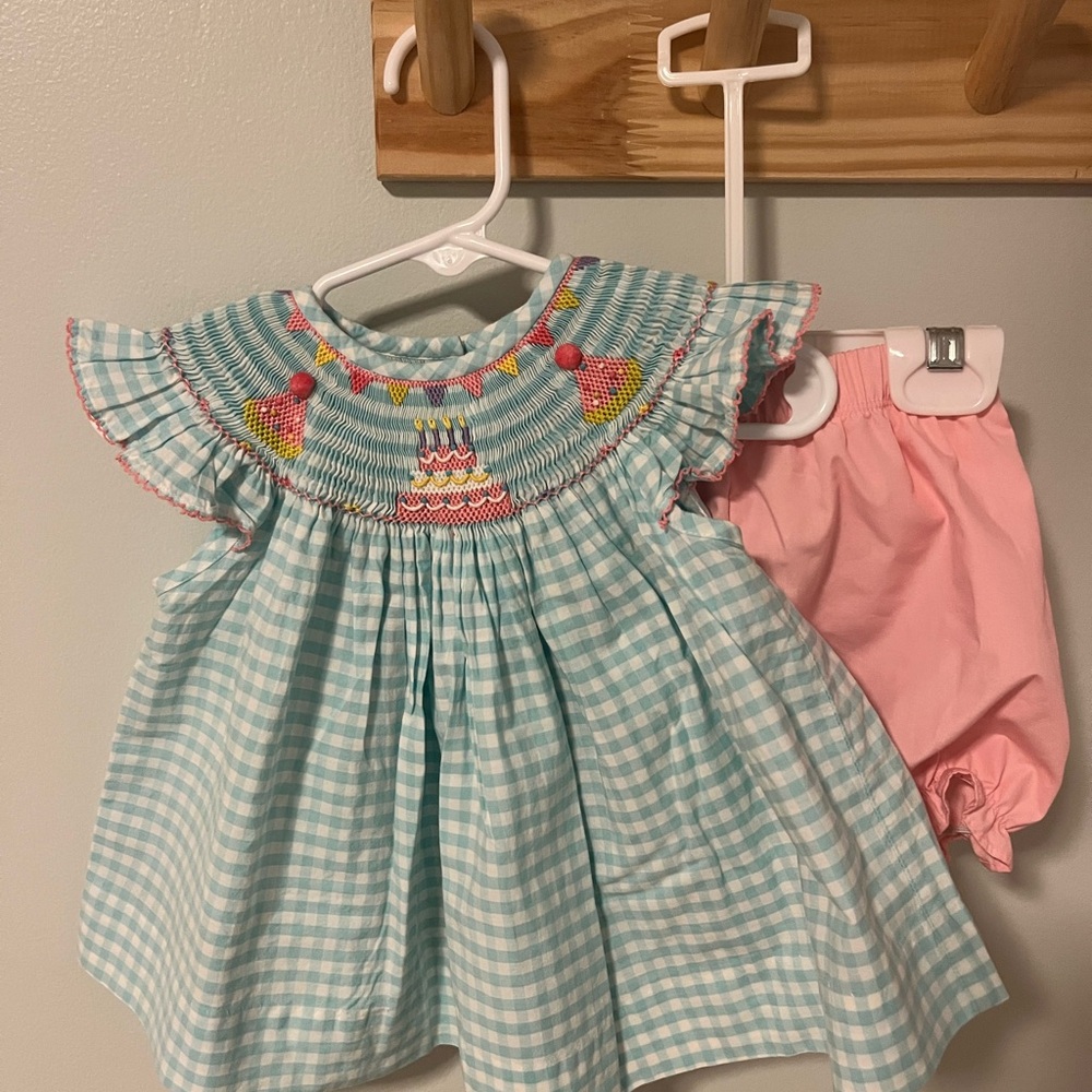 Classic Whimsy Girl’s Smocked Birthday Outfit 2t